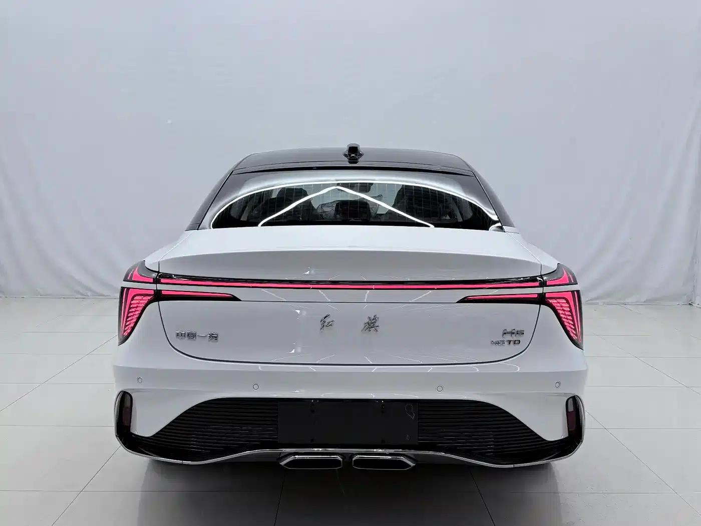 Hongqi H6 2025 2.0T Premium Edition — миниатюра 18