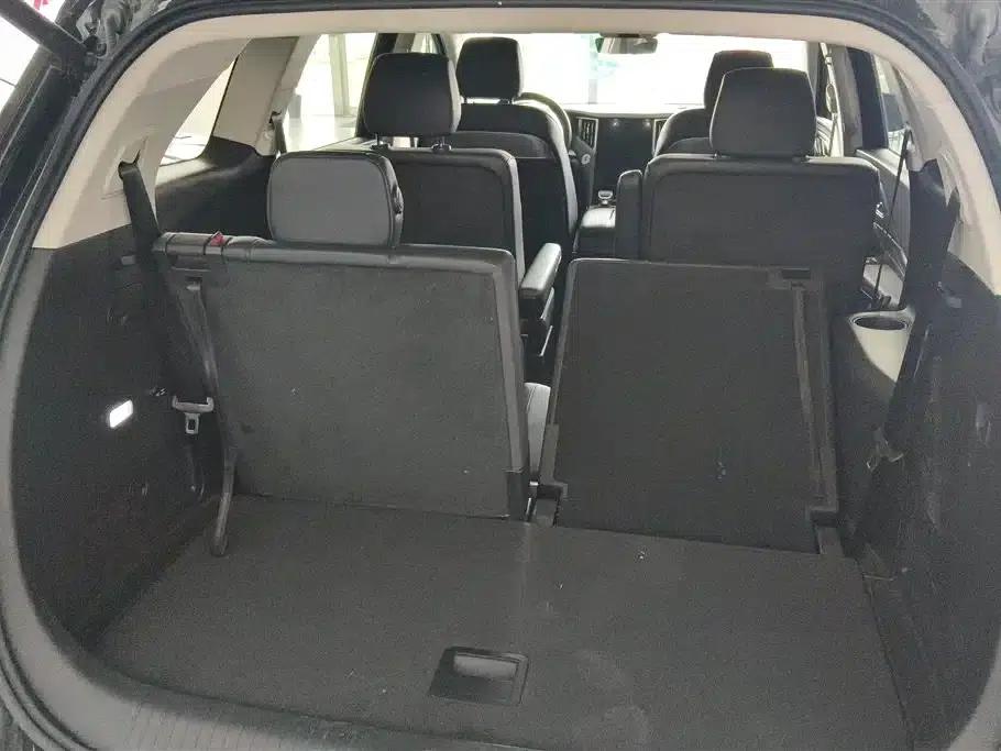 Hongqi HS7 PHEV 2024 2.0T PHEV 4WD Flagship Edition 6-seater — миниатюра 4