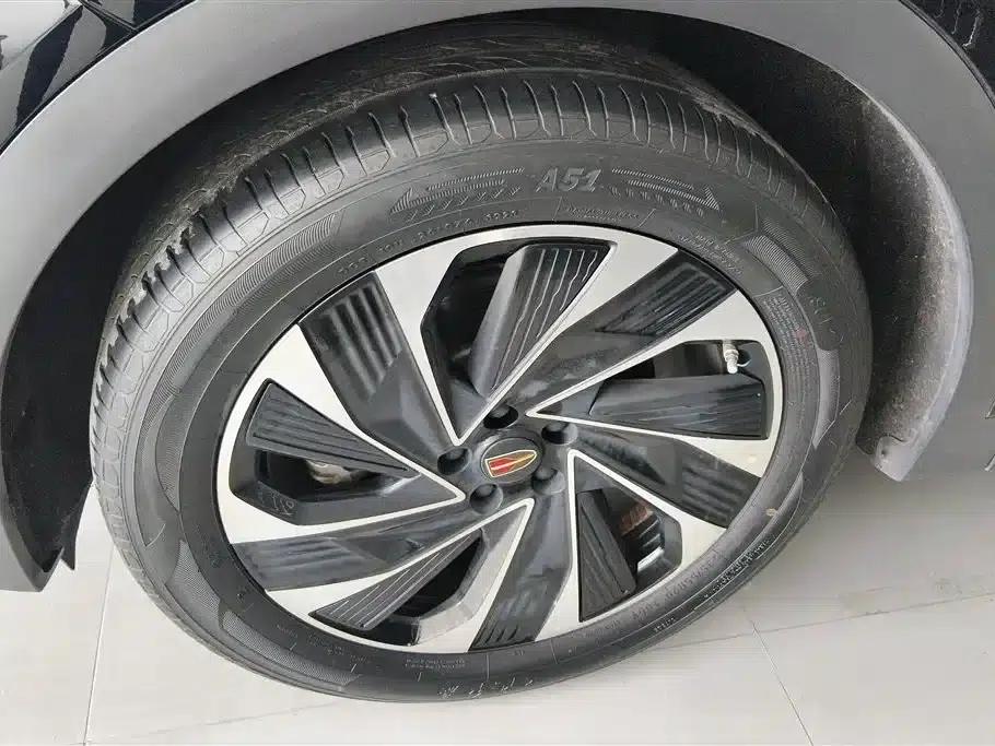 Hongqi HS7 PHEV 2024 2.0T PHEV 4WD Flagship Edition 6-seater — миниатюра 6