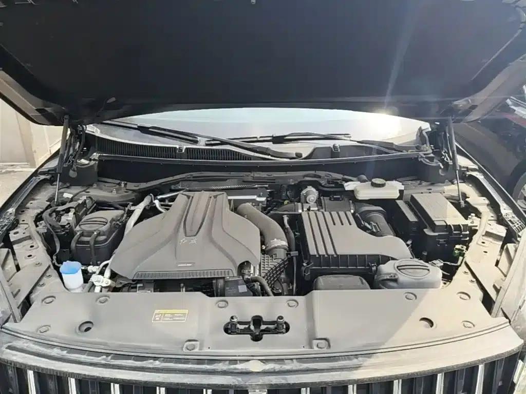Hongqi HS7 PHEV 2024 2.0T PHEV 4WD Flagship Edition 6-seater — миниатюра 20