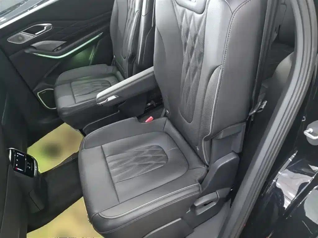Hongqi HS7 PHEV 2024 2.0T PHEV 4WD Flagship Edition 6-seater — миниатюра 17