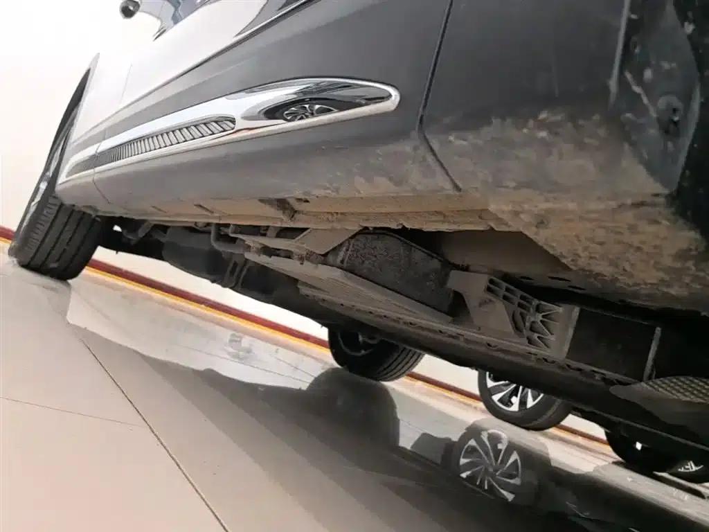 Hongqi HS7 PHEV 2024 2.0T PHEV 4WD Flagship Edition 6-seater — миниатюра 21