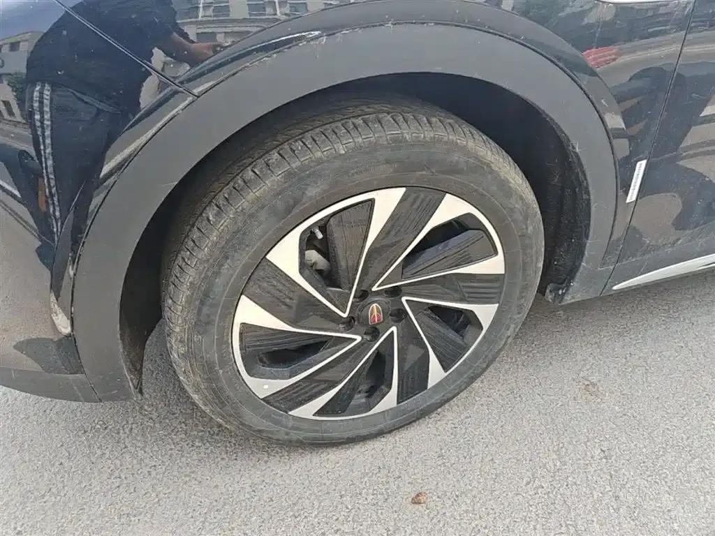 Hongqi HS7 PHEV 2024 2.0T PHEV 4WD Flagship Edition 7-seater — миниатюра 23