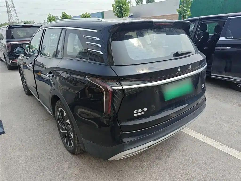 Hongqi HS7 PHEV 2024 2.0T PHEV 4WD Flagship Edition 7-seater — миниатюра 5