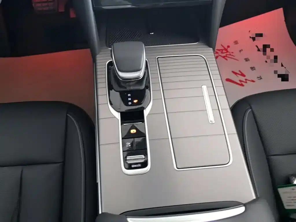 Hongqi HS7 PHEV 2024 2.0T PHEV 4WD Flagship Edition 6-seater — миниатюра 14