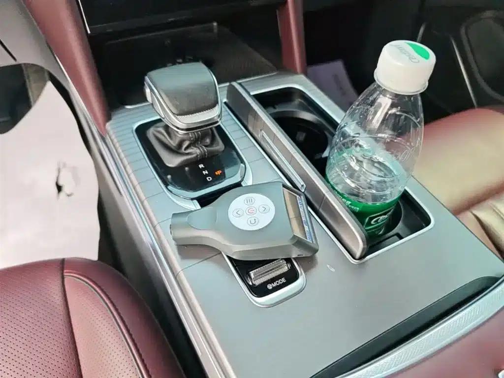 Hongqi HS7 PHEV 2024 2.0T PHEV 4WD Flagship Edition 6-seater — миниатюра 14