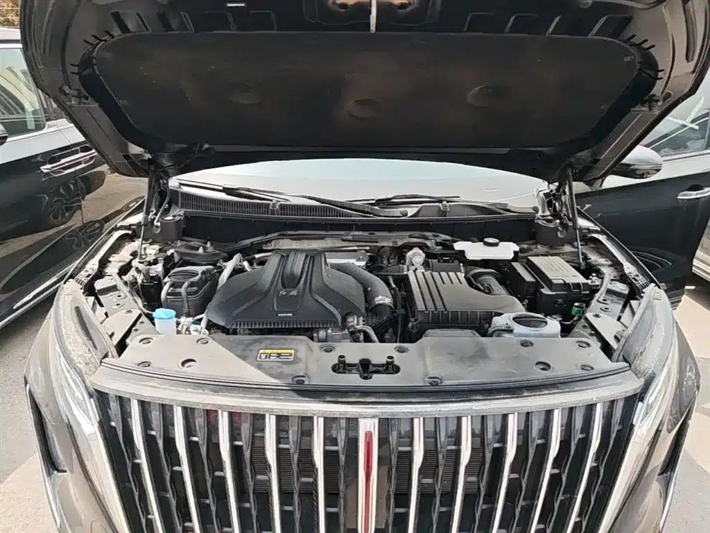 Hongqi HS7 PHEV 2024 2.0T PHEV 4WD Flagship Edition 6-seater — миниатюра 20