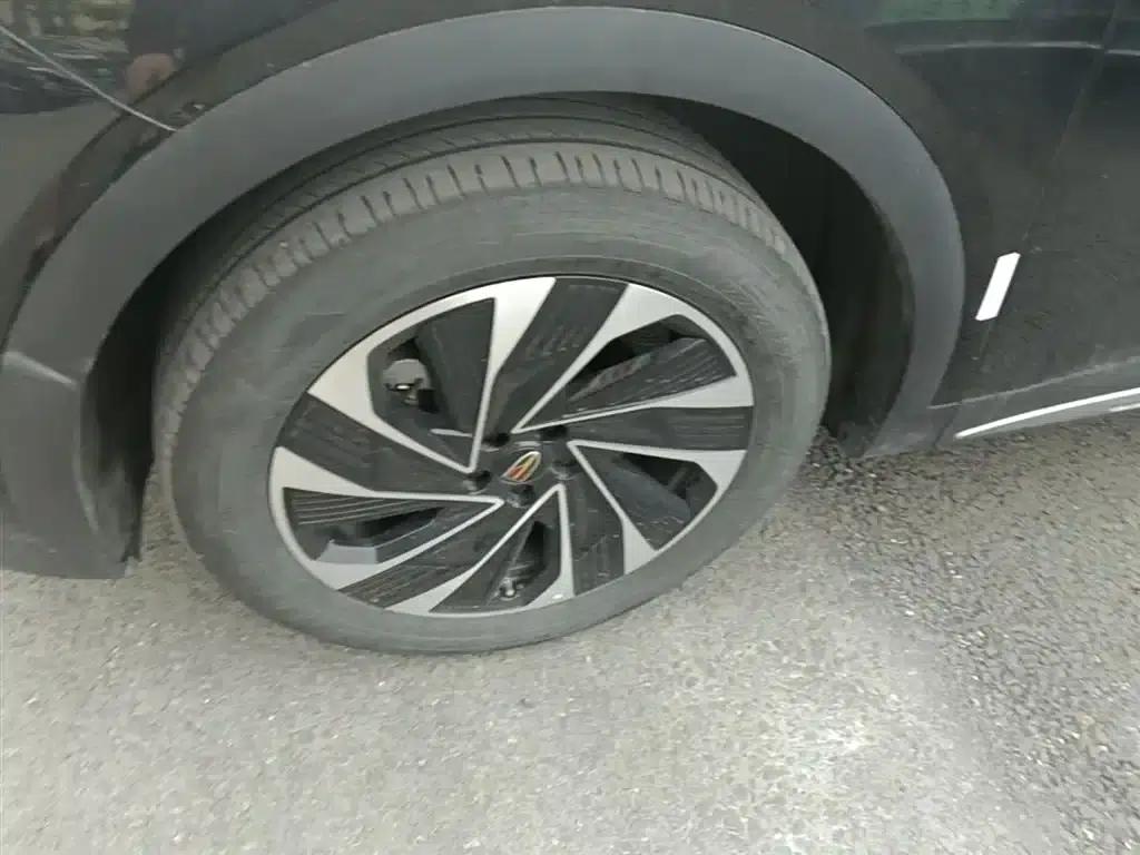 Hongqi HS7 PHEV 2024 2.0T PHEV 4WD Flagship Edition 7-seater — миниатюра 23