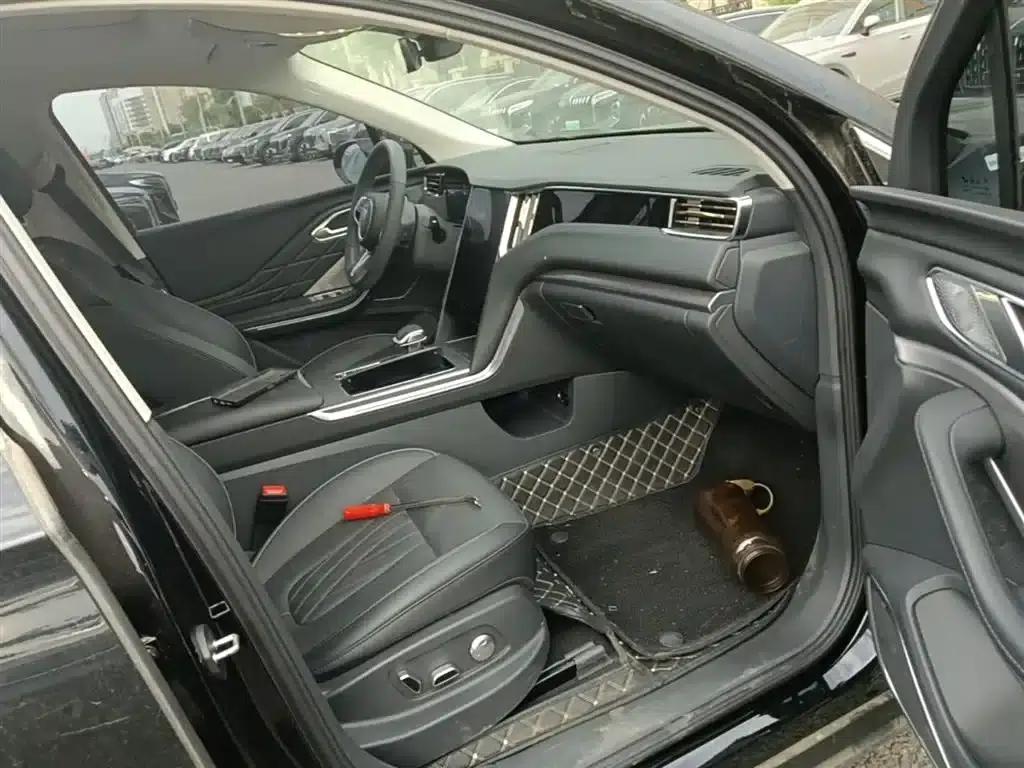 Hongqi HS7 PHEV 2024 2.0T PHEV 4WD Flagship Edition 7-seater — миниатюра 25