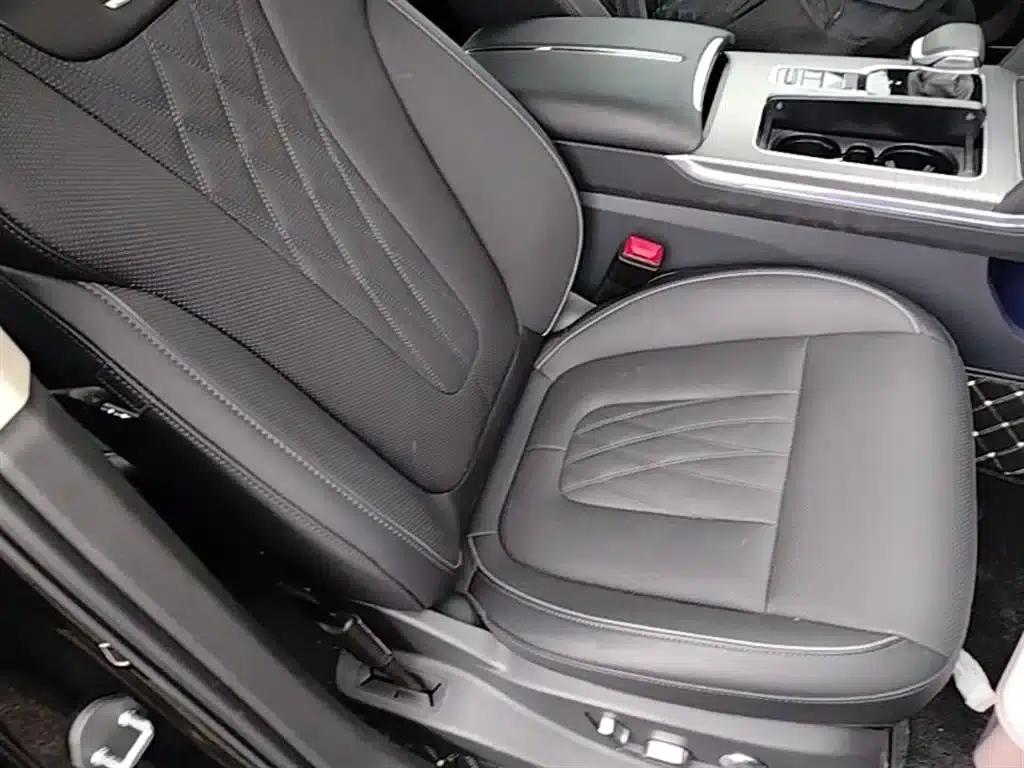 Hongqi HS7 PHEV 2024 2.0T PHEV 4WD Flagship Edition 6-seater — миниатюра 25