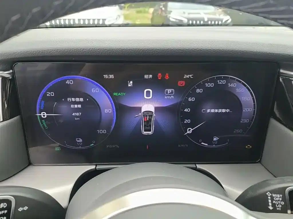 Hongqi HS7 PHEV 2024 2.0T PHEV 4WD Flagship Edition 6-seater — миниатюра 12