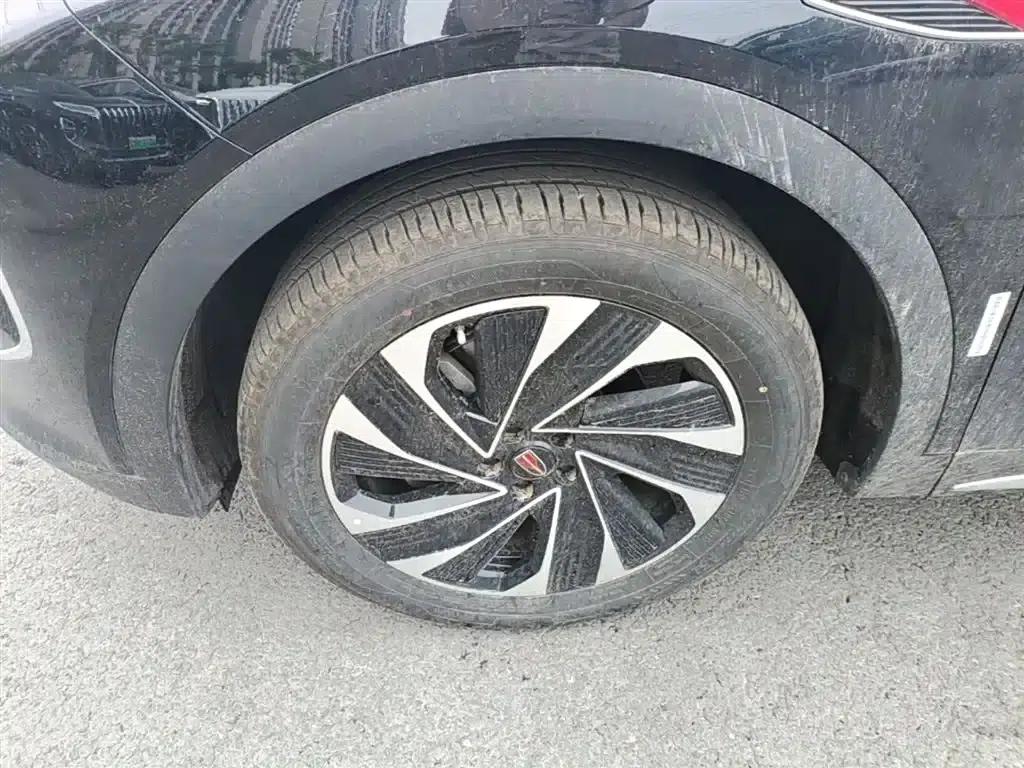 Hongqi HS7 PHEV 2024 2.0T PHEV 4WD Flagship Edition 6-seater — миниатюра 23