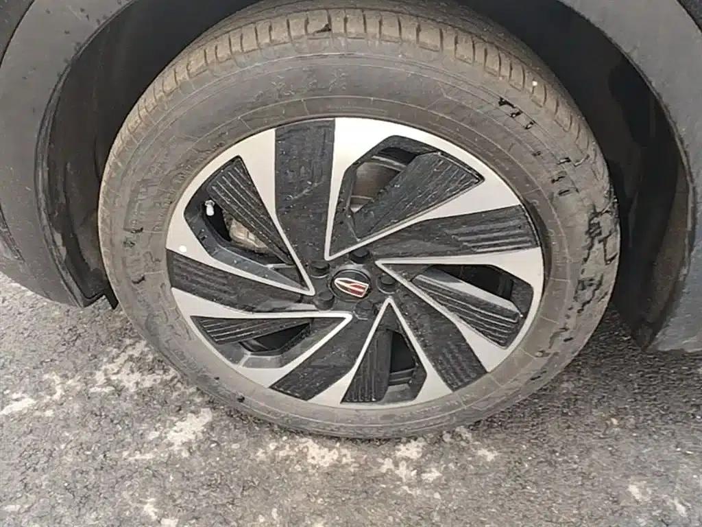 Hongqi HS7 PHEV 2024 2.0T PHEV 4WD Flagship Edition 7-seater — миниатюра 23
