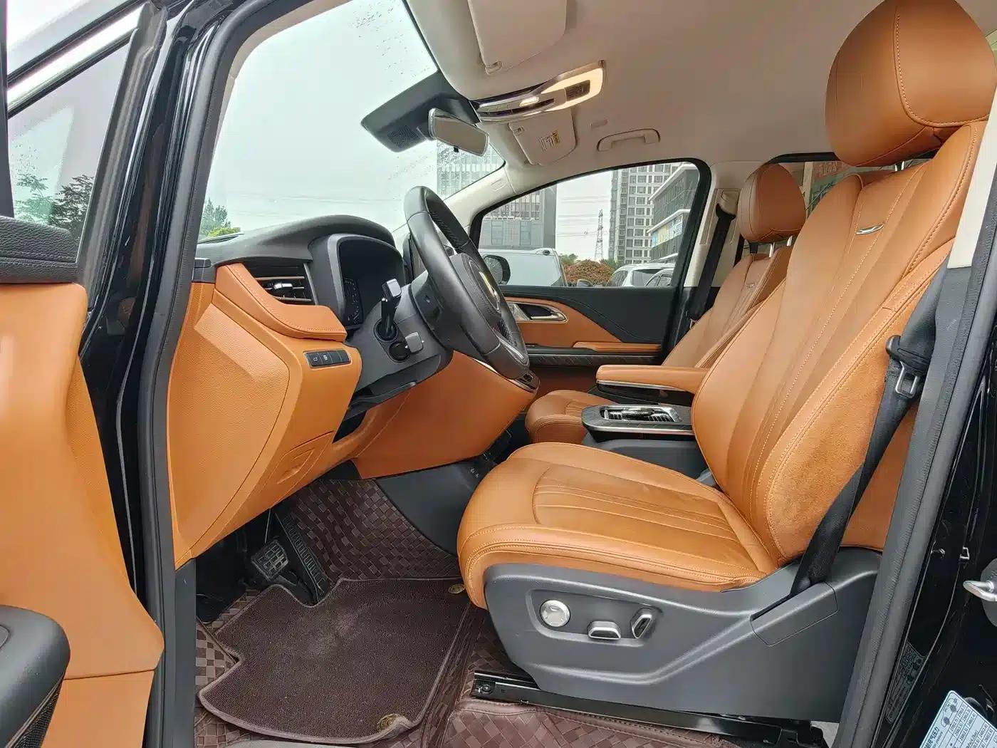 Hongqi HQ9 2023 2.0T Intelligent Flagship Edition — миниатюра 5