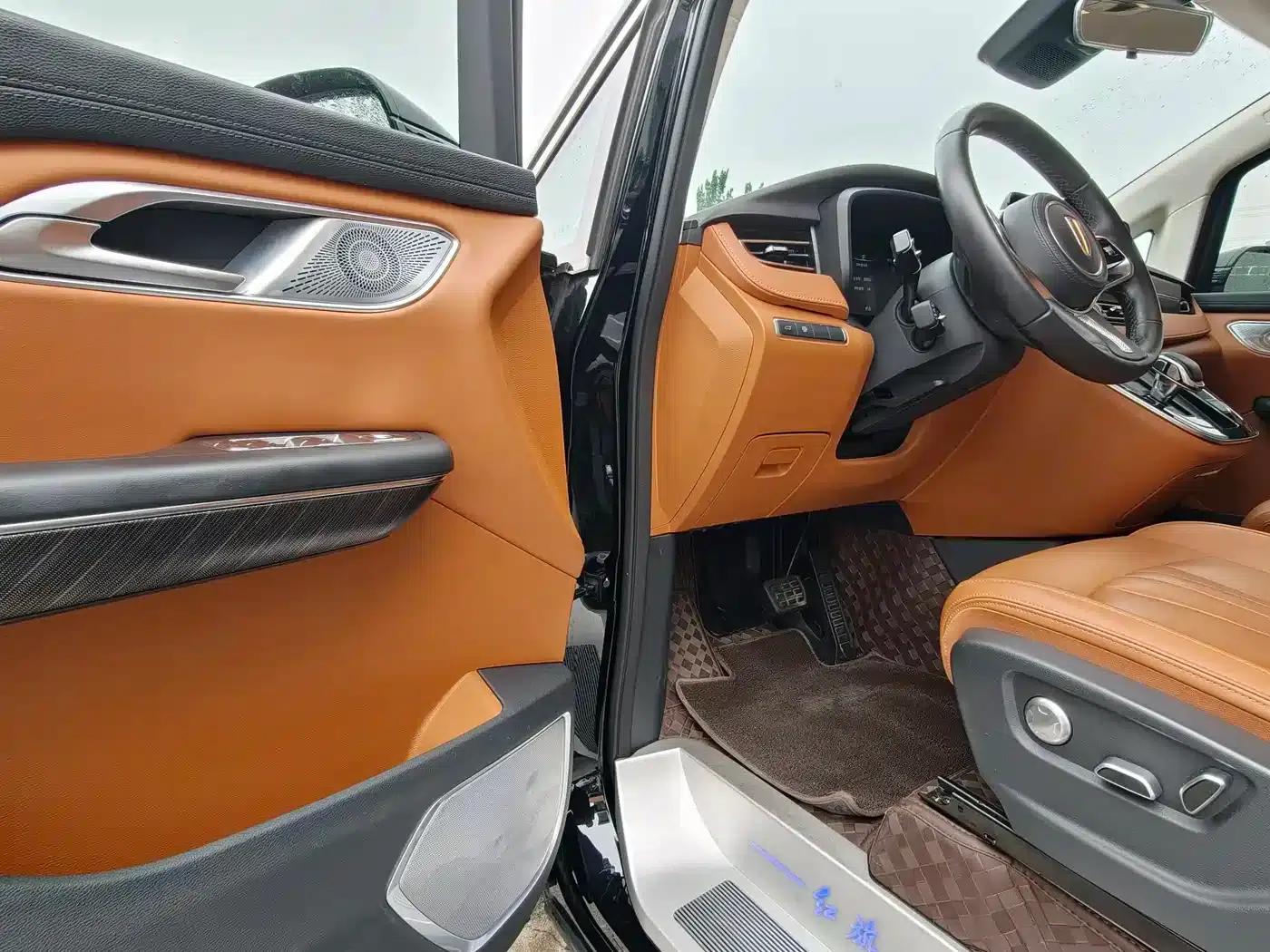 Hongqi HQ9 2023 2.0T Intelligent Flagship Edition — миниатюра 6