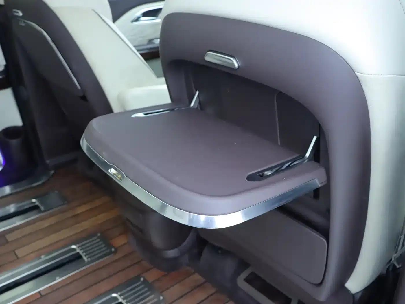 Hongqi HQ9 2023 2.0T Intelligent Flagship Edition — миниатюра 15