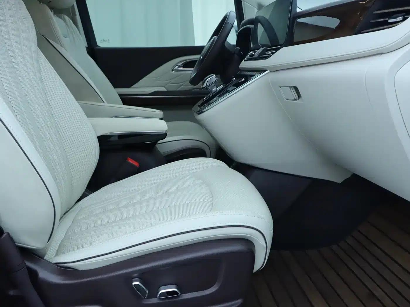 Hongqi HQ9 2023 2.0T Intelligent Flagship Edition — миниатюра 10