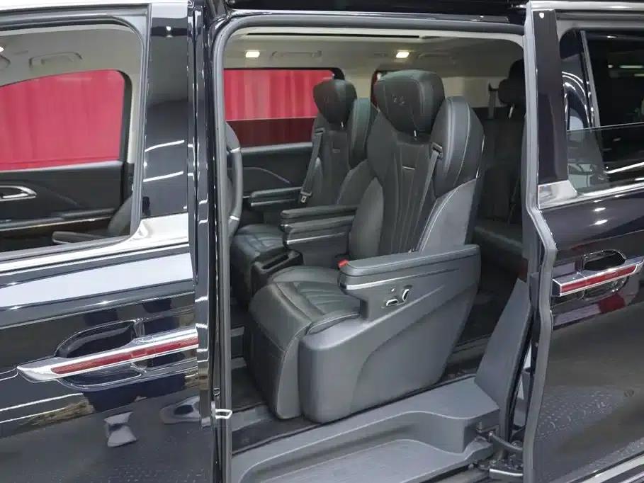 Hongqi HQ9 2023 2.0T Intelligent Flagship Edition — миниатюра 12