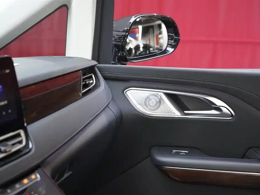 Hongqi HQ9 2023 2.0T Intelligent Flagship Edition — миниатюра 15