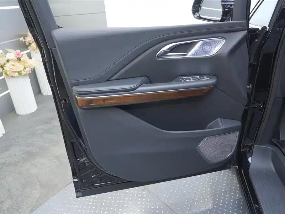Hongqi HQ9 2023 2.0T Intelligent Flagship Edition — миниатюра 20