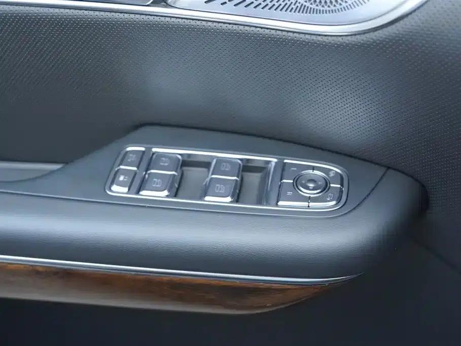 Hongqi HQ9 2023 2.0T Intelligent Flagship Edition — миниатюра 21