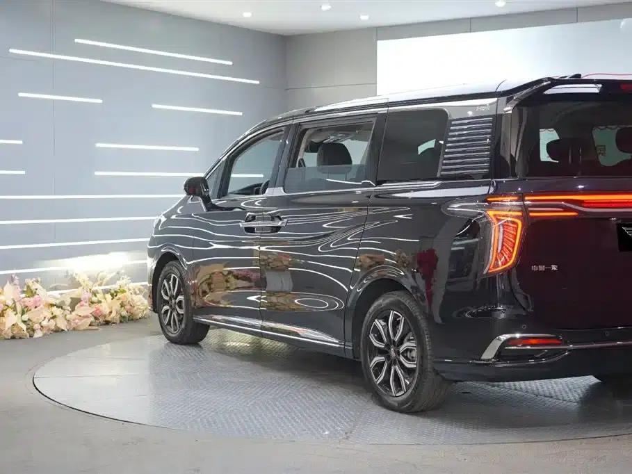 Hongqi HQ9 2023 2.0T Intelligent Flagship Edition — миниатюра 4