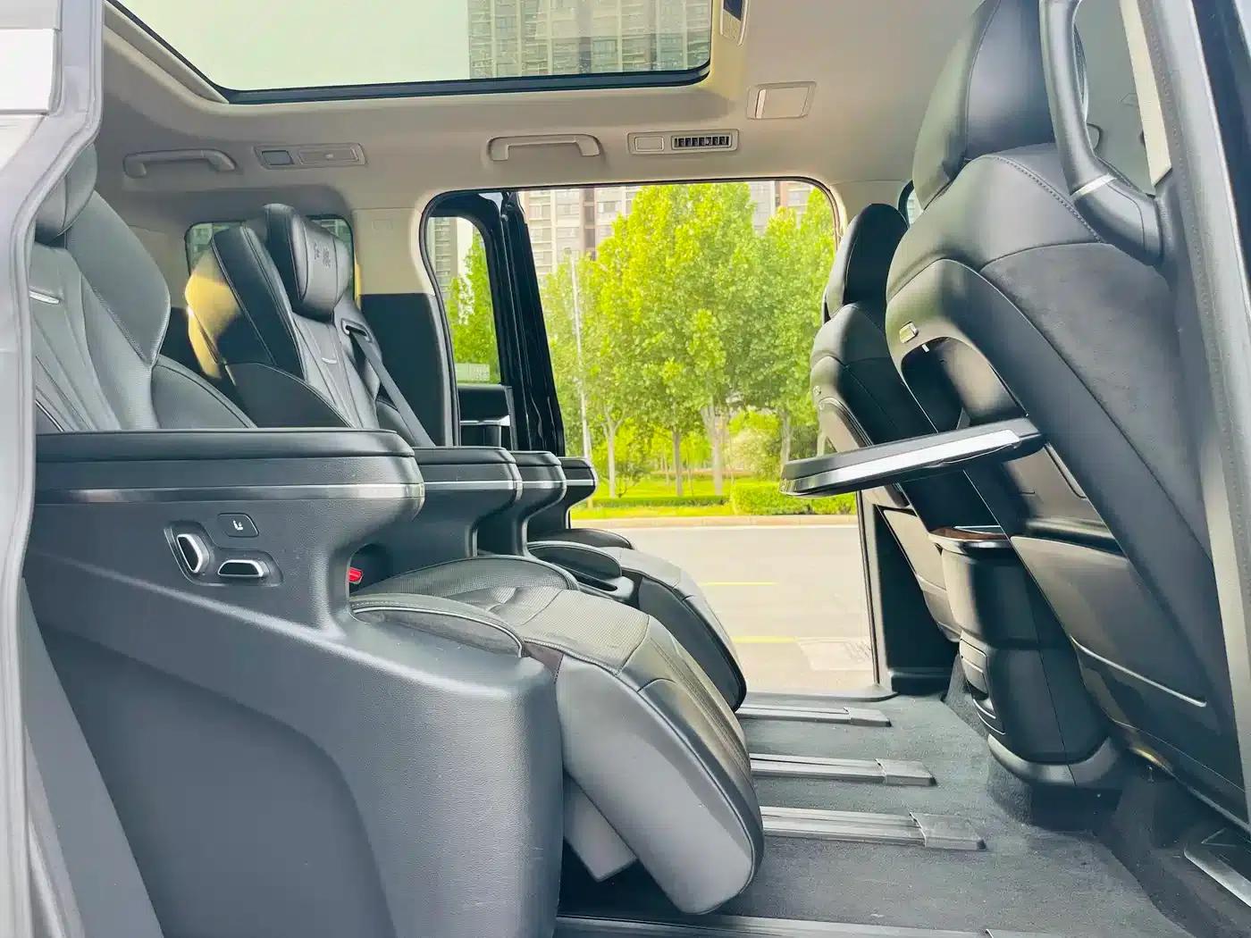 Hongqi HQ9 2023 2.0T Intelligent Flagship Edition — миниатюра 37