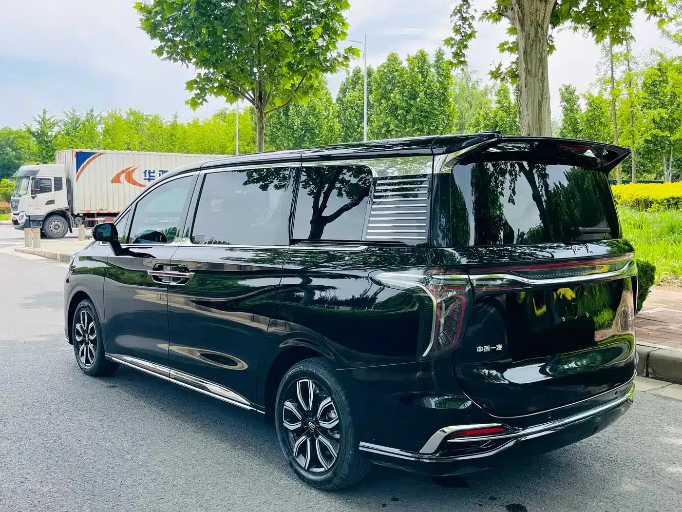 Hongqi HQ9 2023 2.0T Intelligent Flagship Edition — миниатюра 21
