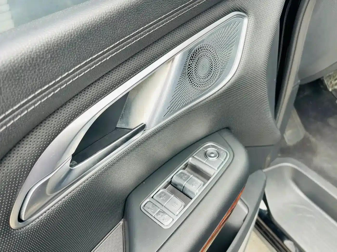 Hongqi HQ9 2023 2.0T Intelligent Flagship Edition — миниатюра 6
