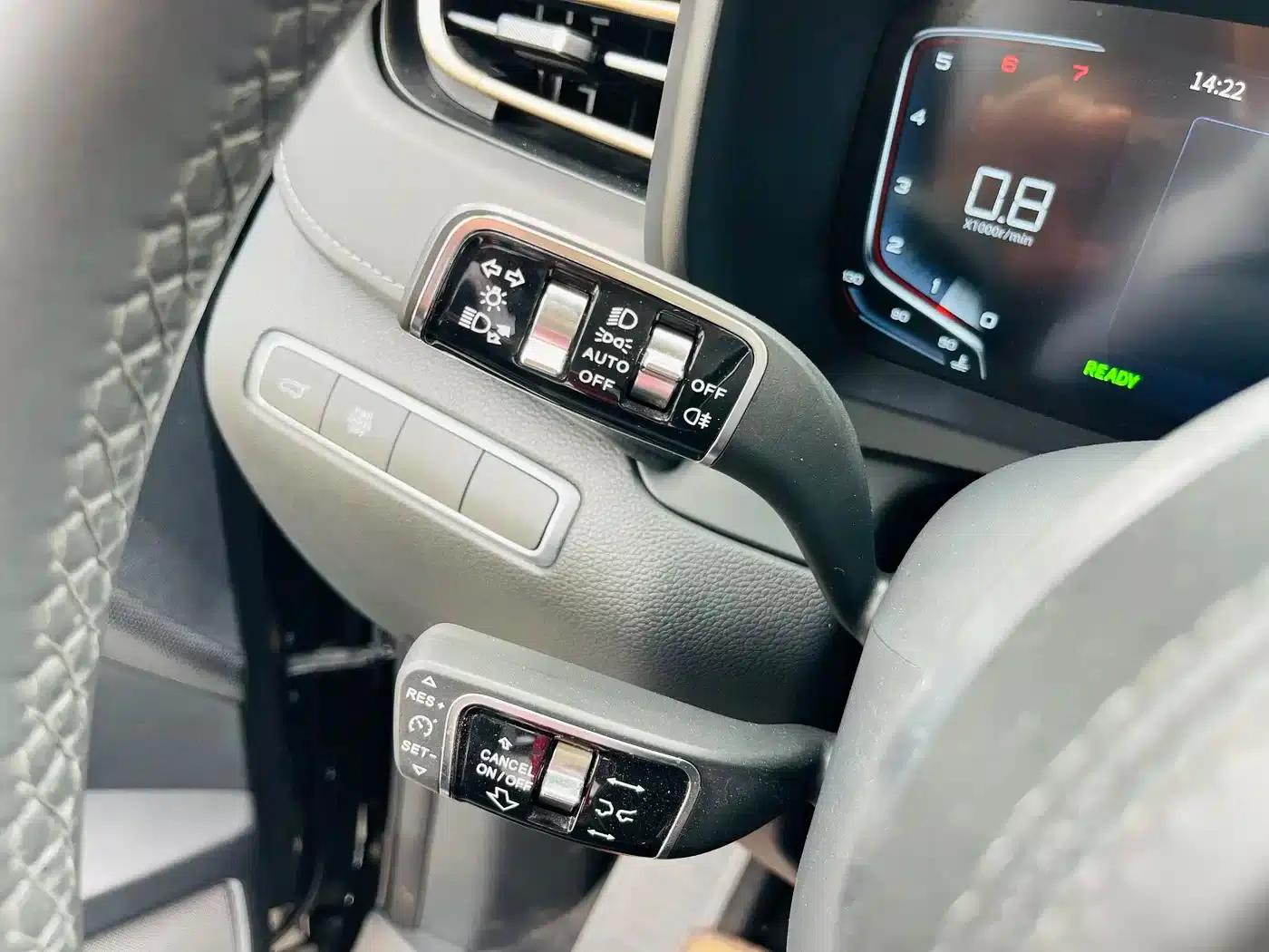 Hongqi HQ9 2023 2.0T Intelligent Flagship Edition — миниатюра 7