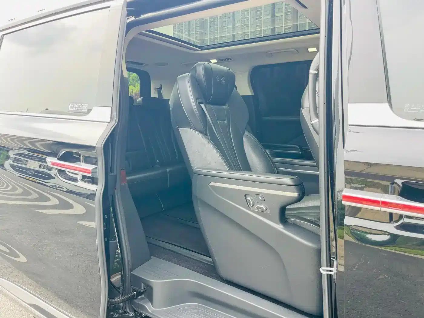 Hongqi HQ9 2023 2.0T Intelligent Flagship Edition — миниатюра 20