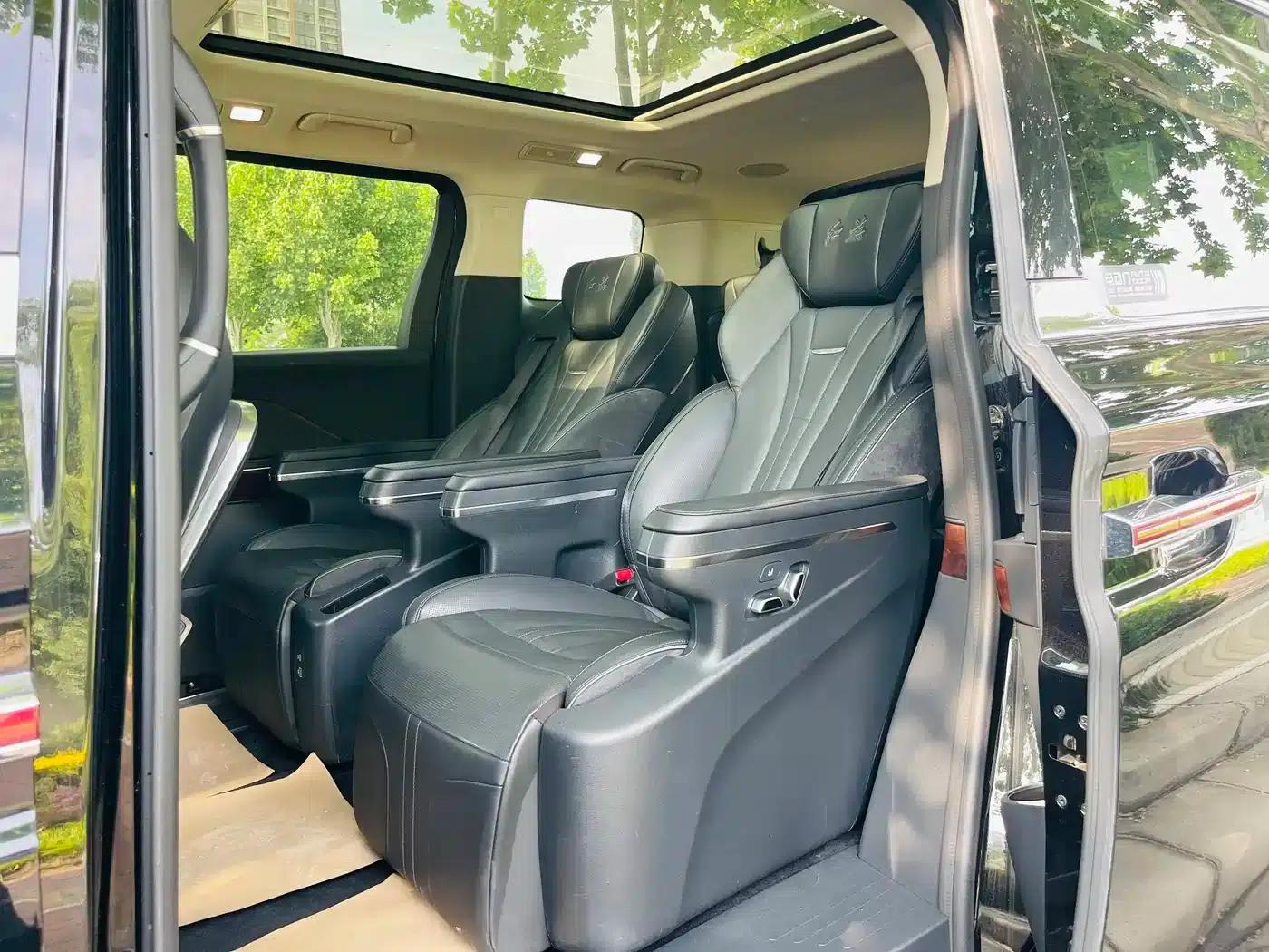 Hongqi HQ9 2023 2.0T Intelligent Flagship Edition — миниатюра 23