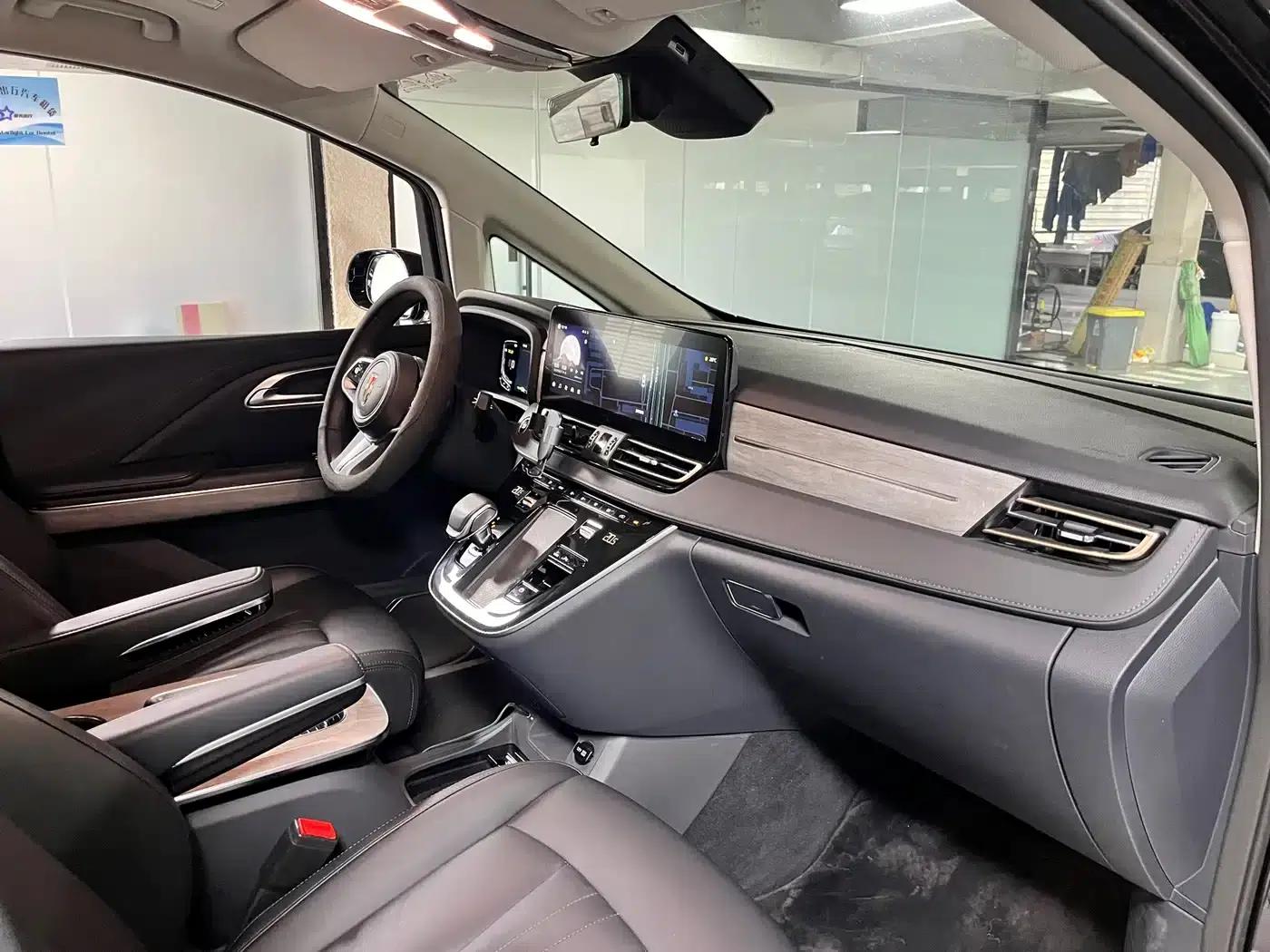Hongqi HQ9 2024 2.0T Business Edition — миниатюра 13