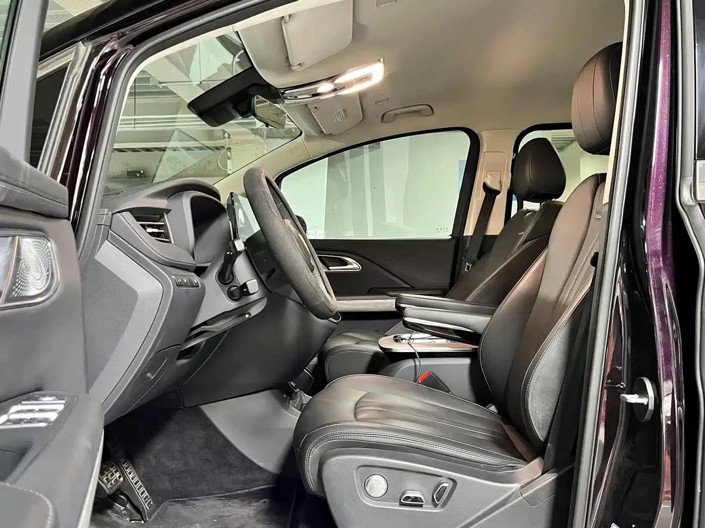 Hongqi HQ9 2024 2.0T Business Edition — миниатюра 7