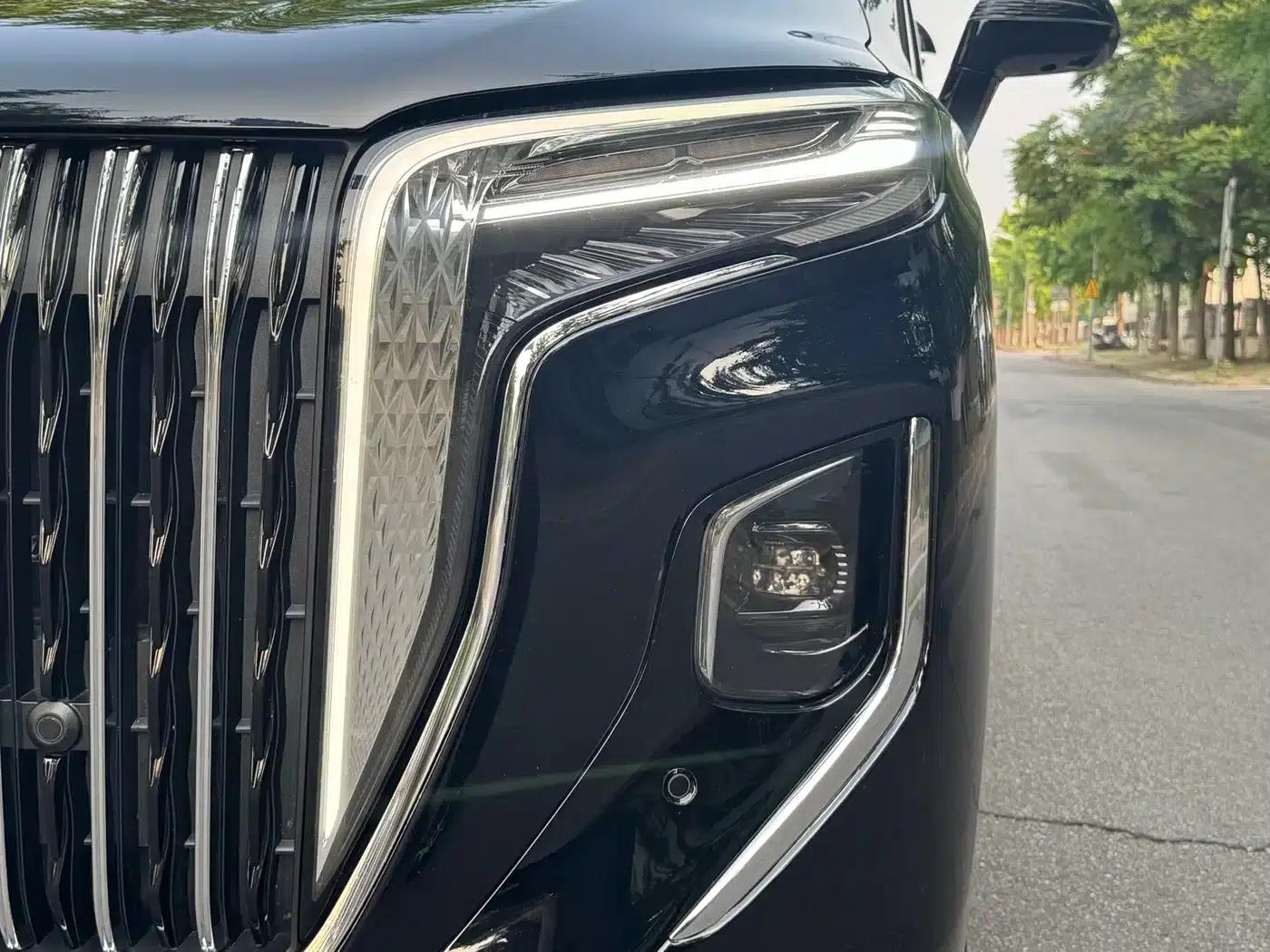 Hongqi HQ9 2023 2.0T Intelligent Flagship Edition — миниатюра 12
