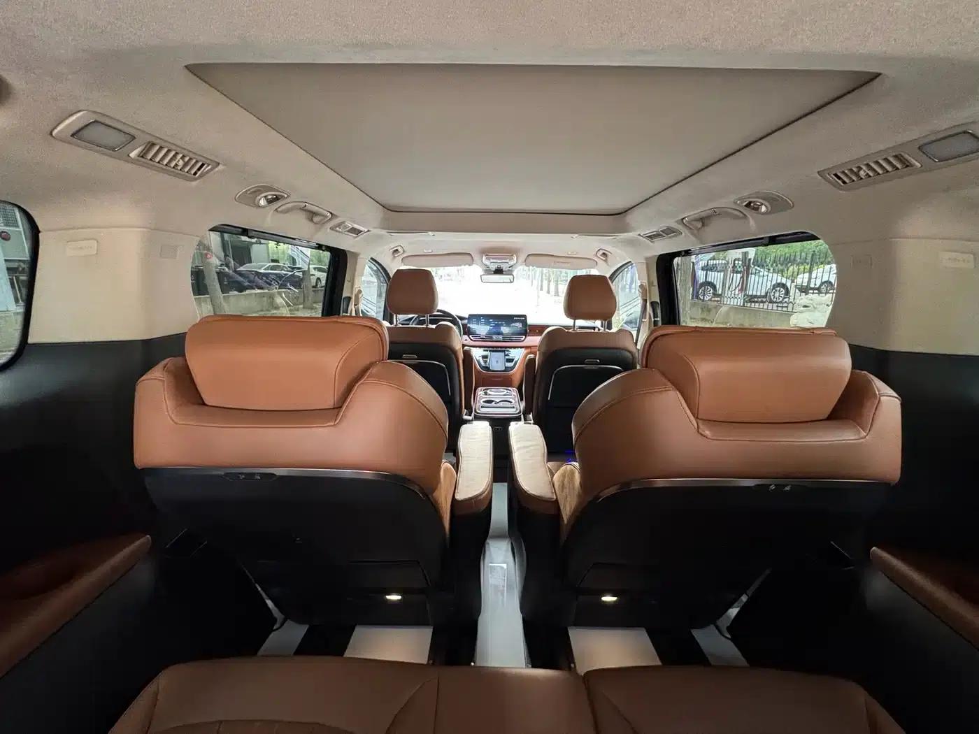 Hongqi HQ9 2023 2.0T Intelligent Flagship Edition — миниатюра 15