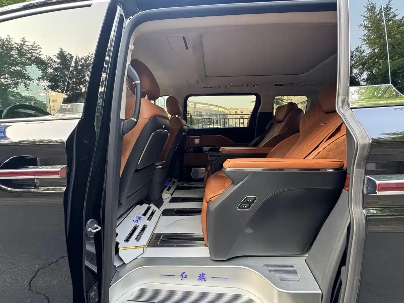 Hongqi HQ9 2023 2.0T Intelligent Flagship Edition — миниатюра 19