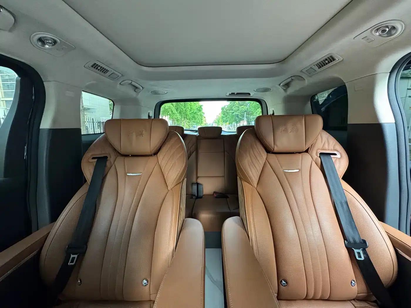 Hongqi HQ9 2023 2.0T Intelligent Flagship Edition — миниатюра 20