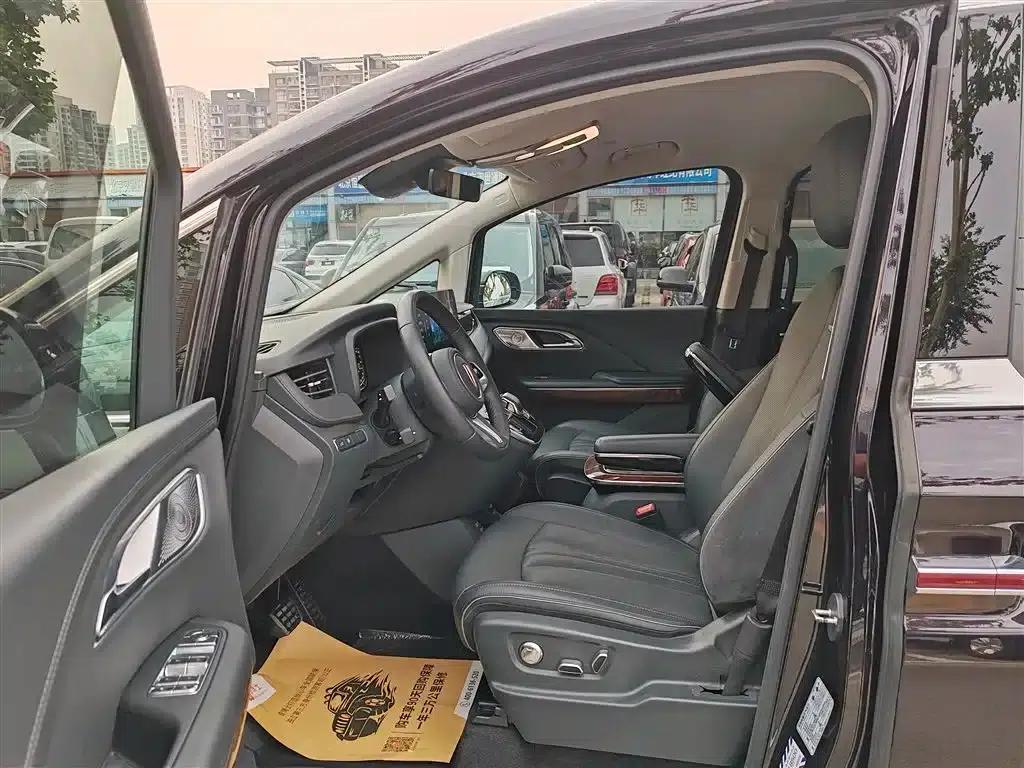 Hongqi HQ9 2023 2.0T Intelligent Flagship Edition — миниатюра 6