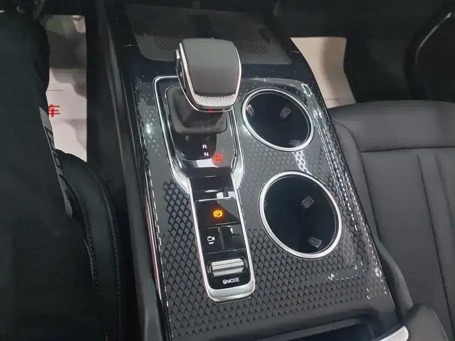 Hongqi HS3 PHEV 2024 Model, 115km/h Performance Edition — миниатюра 16