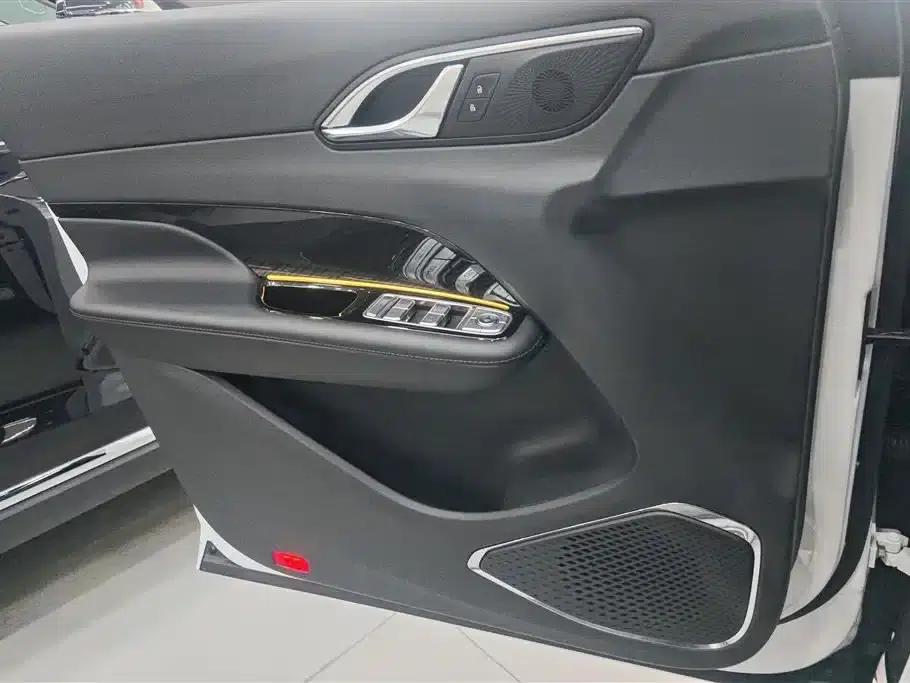 Hongqi HS3 PHEV 2024 Model, 115km/h Performance Edition — миниатюра 7