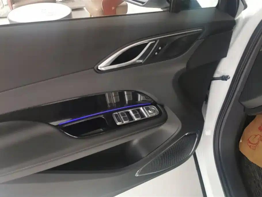Hongqi HS3 PHEV 2024 Model, 115km/h Performance Edition — миниатюра 7