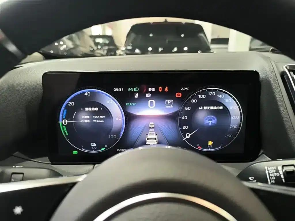 Hongqi HS3 PHEV 2024 Model, 115km/h Performance Edition — миниатюра 12