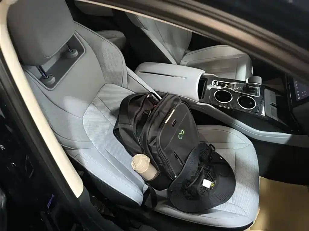 Hongqi HS3 PHEV 2024 Model, 115km/h Performance Edition — миниатюра 25