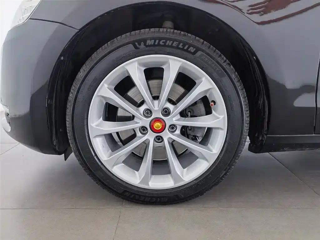 Hongqi H7 2015 3.0L Premium Edition — миниатюра 17