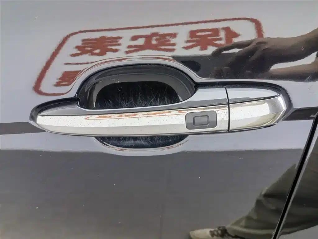 Hongqi H7 2015 3.0L Premium Edition — миниатюра 18