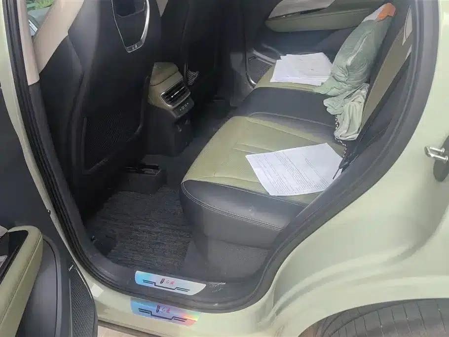 Hongqi HS3 2023 2.0T AWD Pro Edition — миниатюра 11