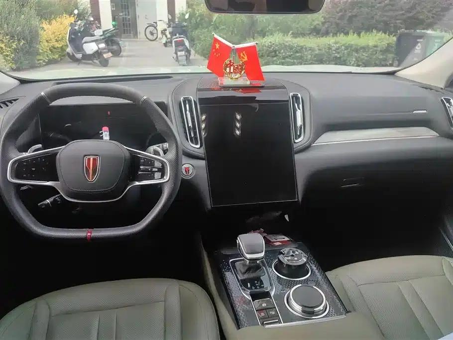 Hongqi HS3 2023 2.0T AWD Pro Edition — миниатюра 12