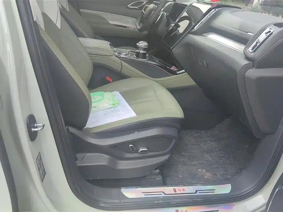 Hongqi HS3 2023 2.0T AWD Pro Edition — миниатюра 8