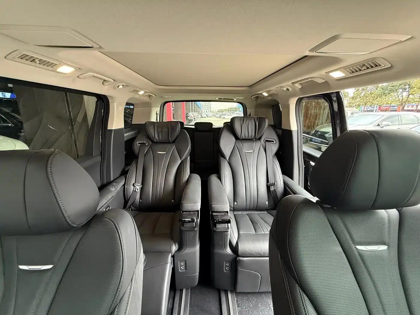 Hongqi HQ9 PHEV 2024 2.0T AWD Luxury Edition — миниатюра 12